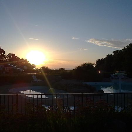 Camping Le Balcon De La Baie Saint-Marcan Экстерьер фото