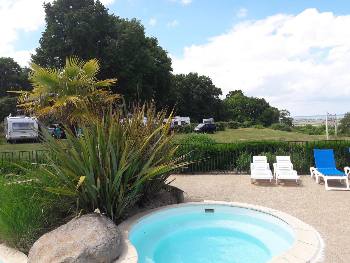 Camping Le Balcon De La Baie Saint-Marcan Экстерьер фото